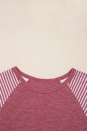 Дамска блуза с райета и дантелен акцент по ръкавите