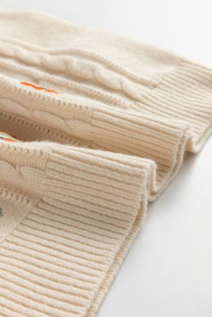 Women’s Beige Sleeveless Knitted Sweater with Floral Embroidery