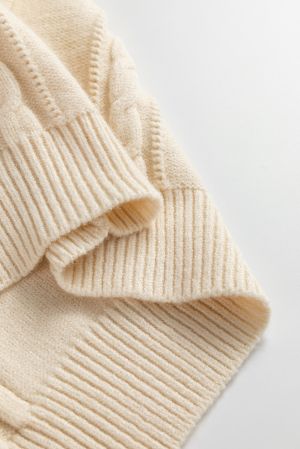 Women’s Beige Sleeveless Knitted Sweater with Floral Embroidery