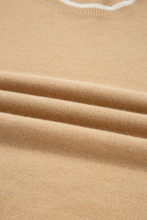 Дамски бежов пуловер с леопардови панделки и контрастни маншети