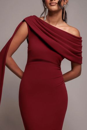 Women's Elegant Long Burgundy One-Shoulder Draped Evening Dress
