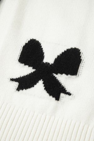 Дамска бяла жилетка с черни панделки и връзки отпред