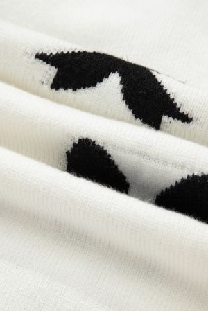 Дамска бяла жилетка с черни панделки и връзки отпред