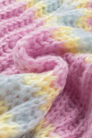 Дамска плетена жилетка в пастелни цветове, с широки ръкави и свободна кройка