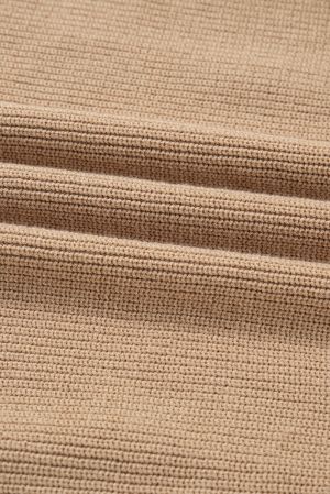 Дамска бежова плетена рокля тип пуловер с перлени акценти