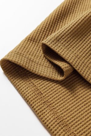 Дамска блуза в цвят охра с дълги ръкави с бродерия