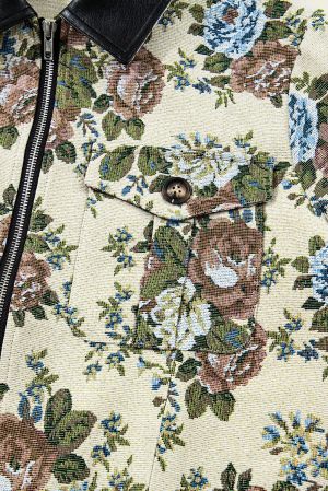 Дамско яке с принт на цветя и контрастна яка