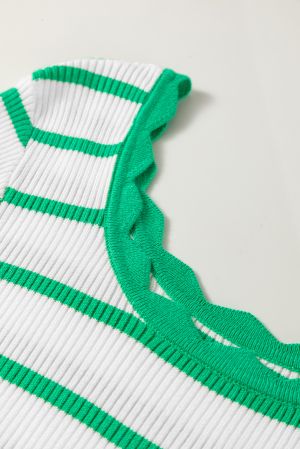 Дамска раирана блуза с дълъг ръкав и вълнообразно деколте