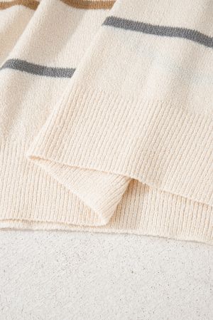 Дамски пуловер на райе в неутрални тонове, големи размери