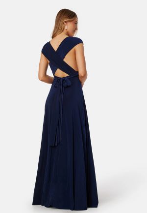 Дълга елегантна рокля в тъмносиньо GODDIVA, с няколко начина за връзване