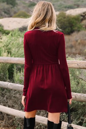 Women’s Wine Red Long Sleeve Ribbed Knit Mini Dress with Frilled Neck