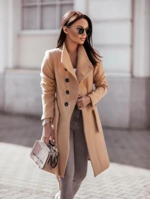 Women’s Elegant Beige Coat with Classic Cut
