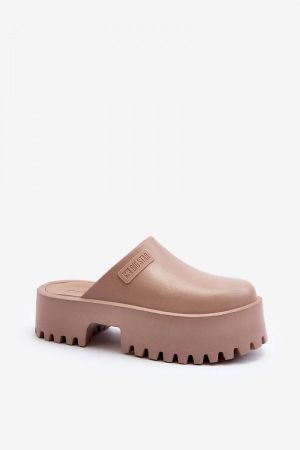 Women’s Beige Big Star Clogs