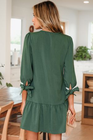 Women’s Green Shirt Dress with Decorative Trim and Long Sleeves
