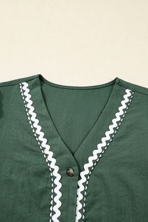 Women’s Green Shirt Dress with Decorative Trim and Long Sleeves