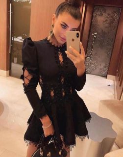Екстравагантна дамска рокля в черно