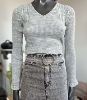 Дамска блуза в сив цвят, с ефектна бродерия
