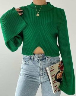 Къс ефектен пуловер в зелено