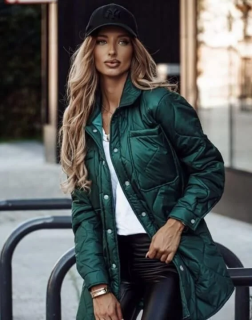 Стилно дамско яке в зелено