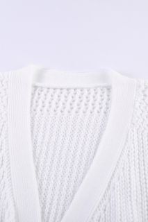 Дамски пуловер тип жилетка в бяло