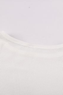 Дамска блуза в бяло с ефектни бродирани ръкави