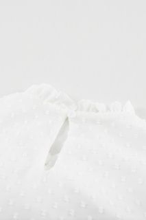 Дамска блуза с дълъг ръкав с принт на точки в бяло