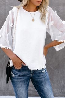 Дамска блуза с ефектни къси ръкави в бяло