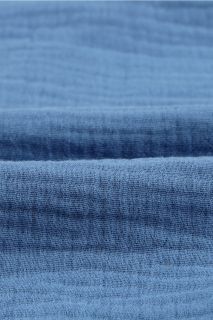 Дамска риза с дълъг ръкав и къдрички в син цвят