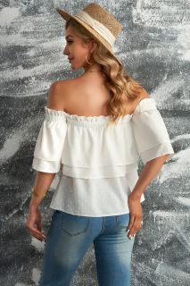 Дамска блуза с ластично деколте и принт на точки