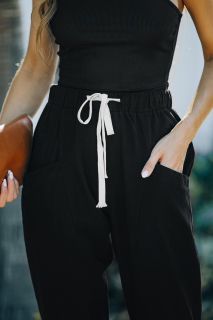 Дамски панталон с висока талия в черно