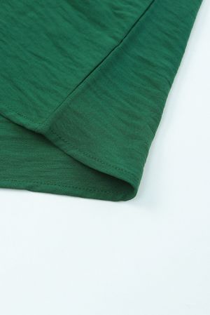 Дамска блуза в зелено с ефектна кройка