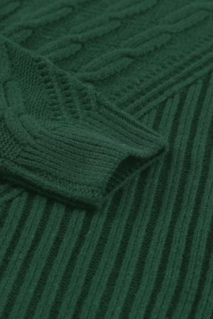 Ефектен дамски пуловер в тъмнозелен цвят