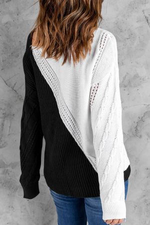 Ефектен дамски пуловер в черно и бяло