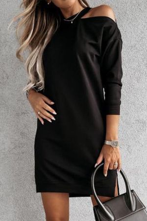 Дамска рокля в черен цвят