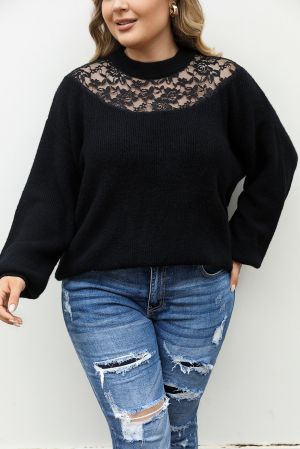 Дамски макси пуловер в черно с дантела