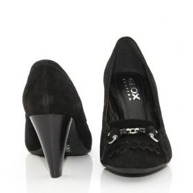 Дамски велурени обувки GEOX, черни
