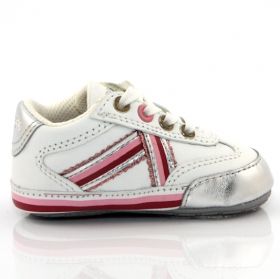 Бебешки обувки GEOX, бели с розово