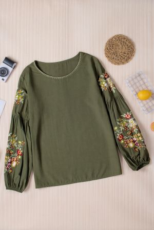 Дамска блуза в зелено с дълъг ръкав и бродерия с цветя
