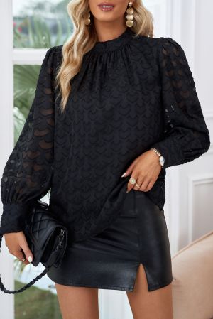 Дамска елегантна блуза в черен цвят с дълъг ръкав и ефектен гръб
