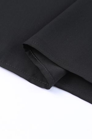 Дамска блуза в черно с къс ръкав и ефектна бродерия