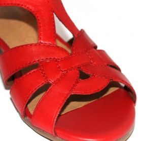 Дамски сандали на ниска платформа CAPRICE, червени