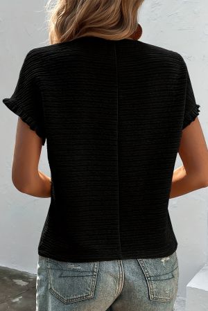 Дамска блуза в черно, с къс ръкав и ефектна текстура