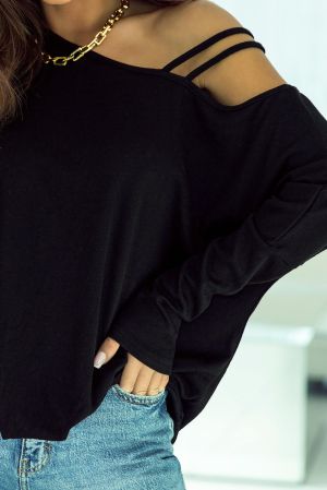 Дамска блуза в черен цвят с дълъг ръкав