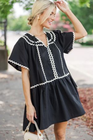 Black Contrast Ricrac Trim Short Sleeve V Neck Loose Mini Dress